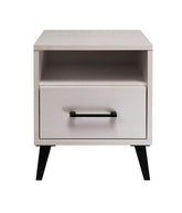 Nočný stolík KAMA Wood Look s 3 lôžkami